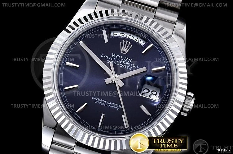 0227 RDD0220I – DayDate 36mm Vibrant 703